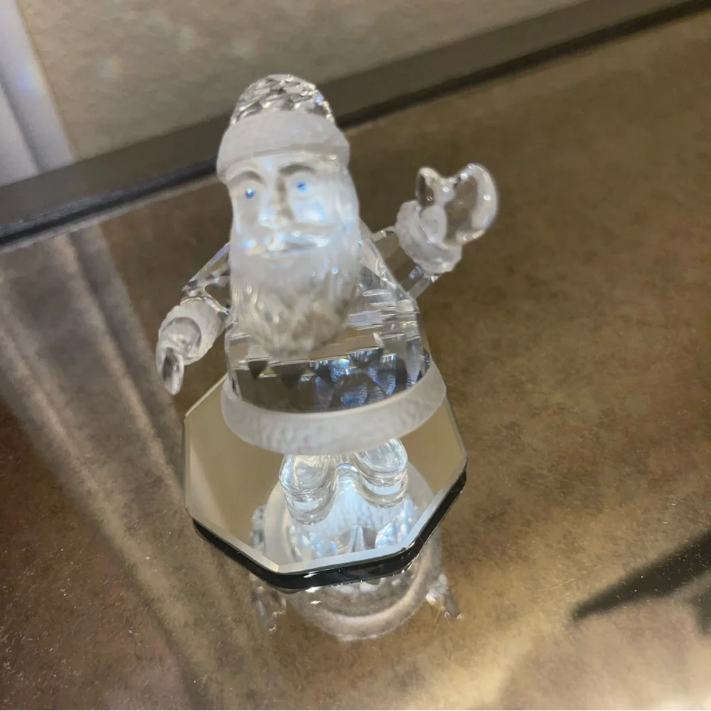 Swarovski Crystal Santa Figurine - Picture 2 of 5
